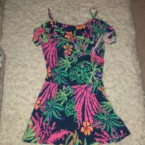 Size XS Lily Pulitzer romper, never worn